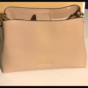 Micheal Kors shoulder bag